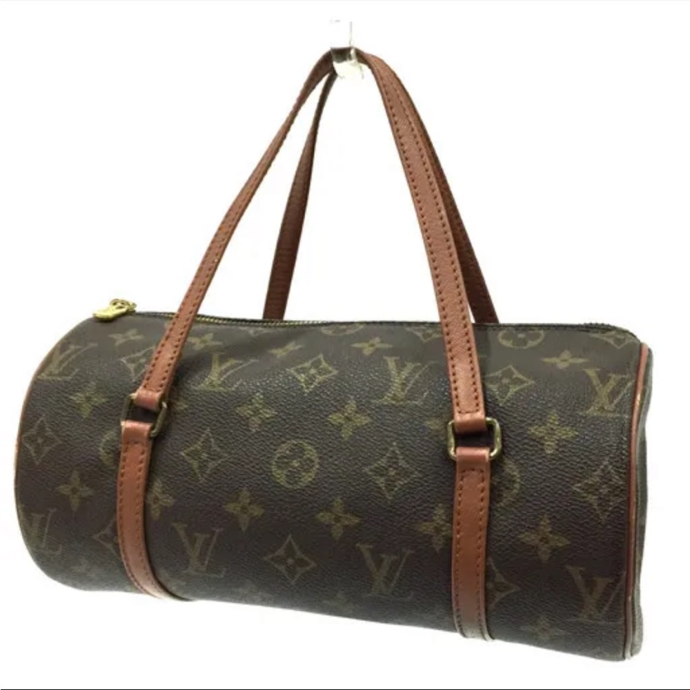 *SOLD* AUTHENTIC Louis Vuitton papillon 26
